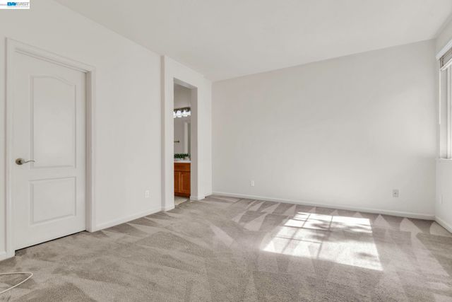 10863 Packard St 157, Oakland, CA 94603