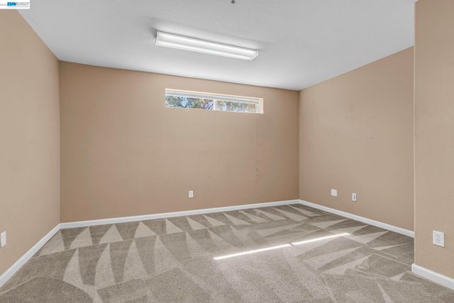 10863 Packard St 157, Oakland, CA 94603