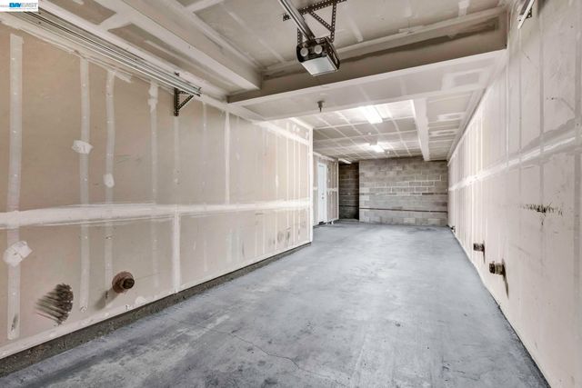 10863 Packard St 157, Oakland, CA 94603