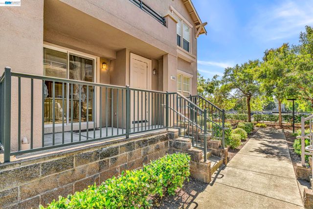 10863 Packard St 157, Oakland, CA 94603