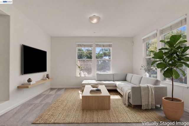 10863 Packard St 157, Oakland, CA 94603