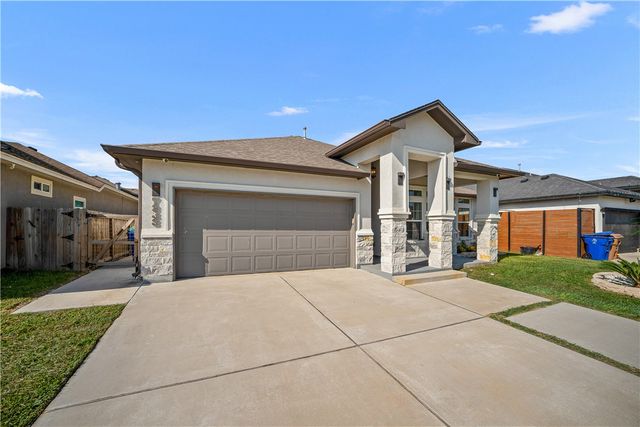 7233 Latitude St, Corpus Christi, TX 78414