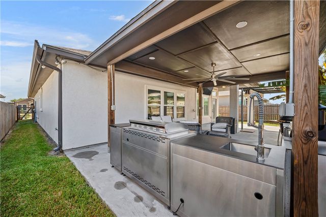 7233 Latitude St, Corpus Christi, TX 78414