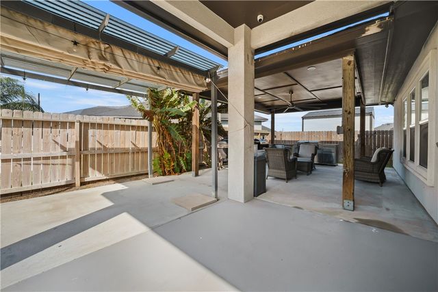 7233 Latitude St, Corpus Christi, TX 78414