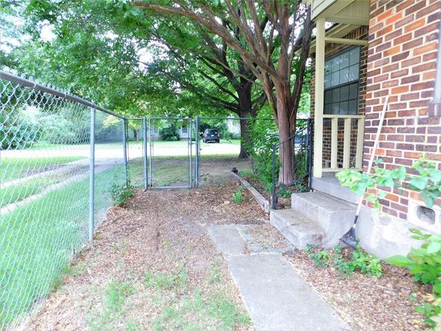 1010 Denton Street, Denton, TX 76201