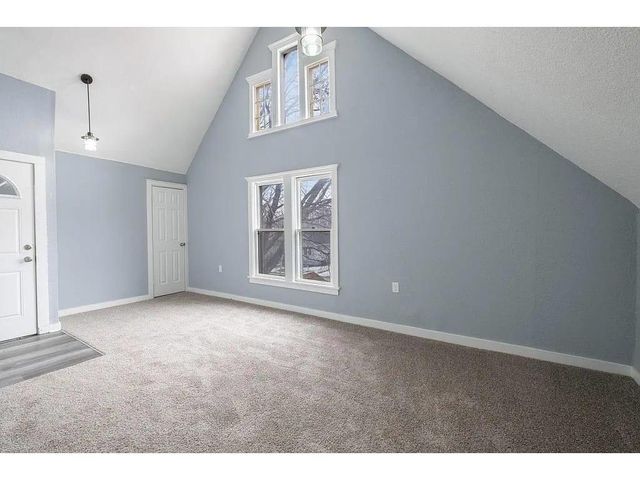 2723 Dupont Avenue N, Minneapolis, MN 55411