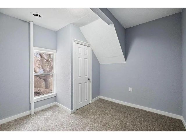 2723 Dupont Avenue N, Minneapolis, MN 55411