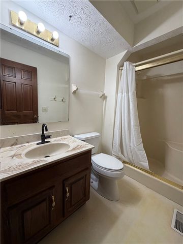 2709 Pine Valley Court, Butler Twp, OH 45414