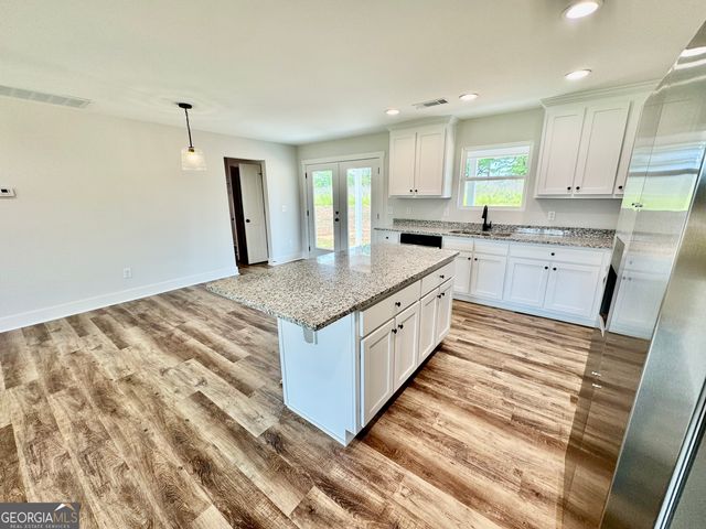 7269 Sandy Cross Road, Carnesville, GA 30521