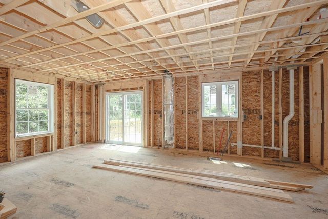 21 Saint Anthonys Road, Wakefield, NH 03872