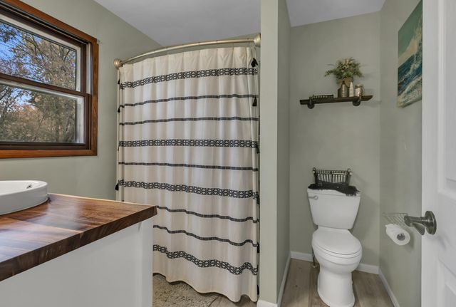 1825 Frontage Road N, Waite Park, MN 56387