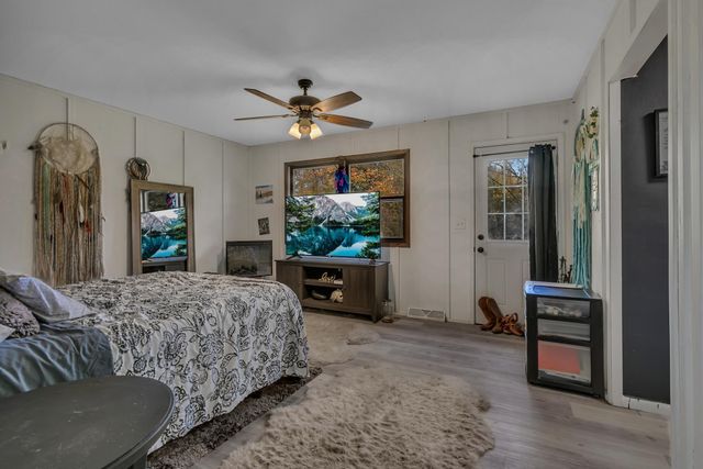 1825 Frontage Road N, Waite Park, MN 56387