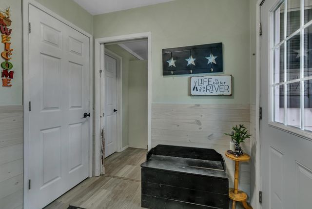 1825 Frontage Road N, Waite Park, MN 56387