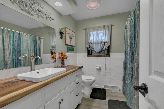 1825 Frontage Road N, Waite Park, MN 56387