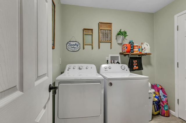 1825 Frontage Road N, Waite Park, MN 56387