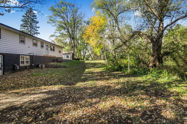 1825 Frontage Road N, Waite Park, MN 56387