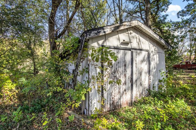 1825 Frontage Road N, Waite Park, MN 56387