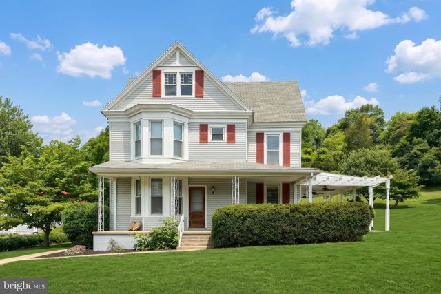 5185 GLEN ECHO RD, Glen Rock, PA 17327