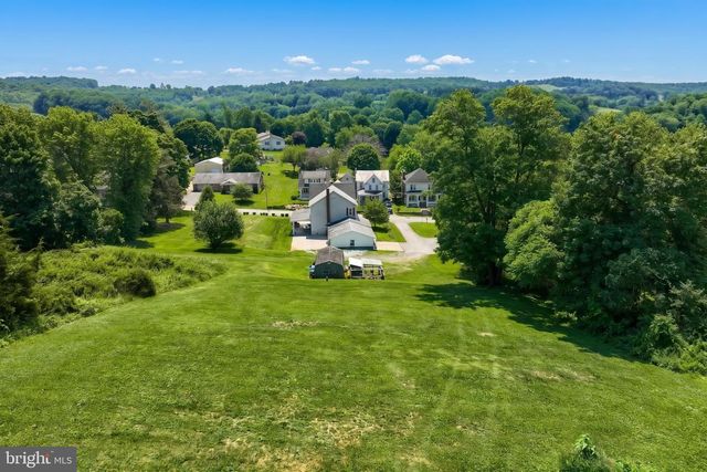5185 GLEN ECHO RD, Glen Rock, PA 17327