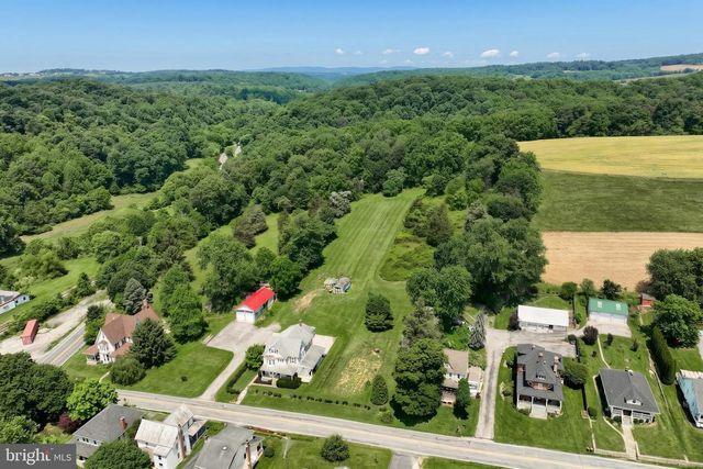 5185 GLEN ECHO RD, Glen Rock, PA 17327