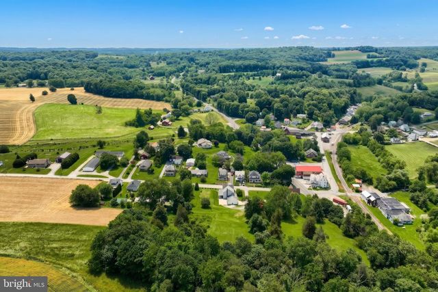 5185 GLEN ECHO RD, Glen Rock, PA 17327