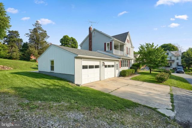 5185 GLEN ECHO RD, Glen Rock, PA 17327