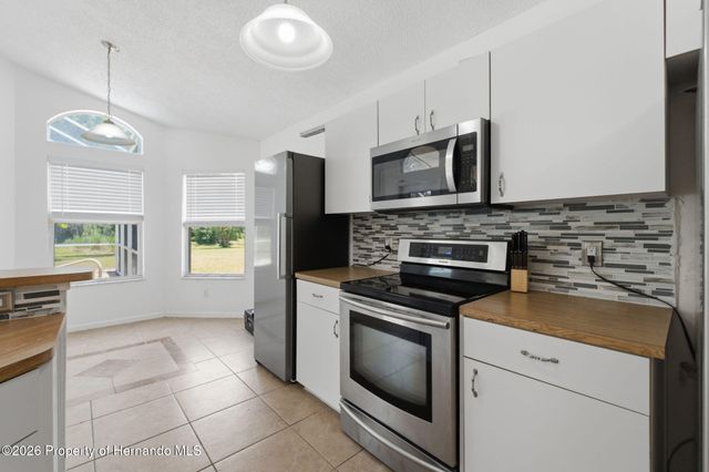 2419 E Stage Coach Trail, Inverness, FL 34452