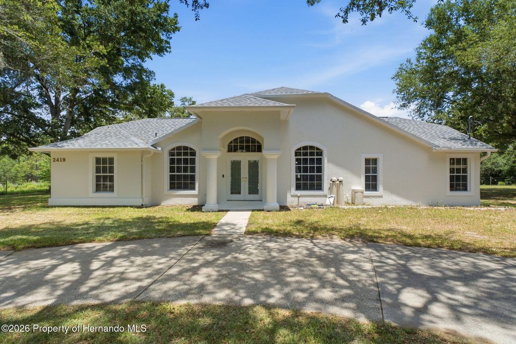 2419 E Stage Coach Trail, Inverness, FL 34452