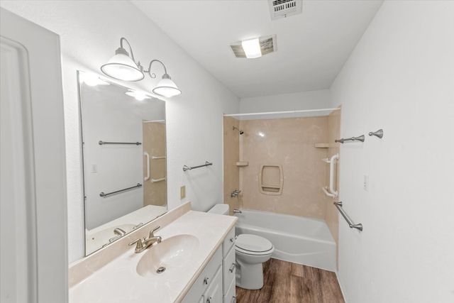 1812 Trinity Drive, Waco, TX 76710