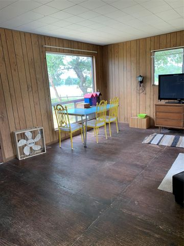 276 Ott RD, Rosanky, TX 78953