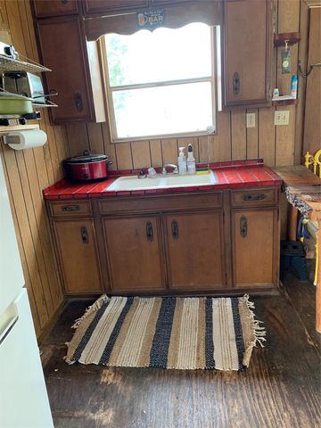 276 Ott RD, Rosanky, TX 78953