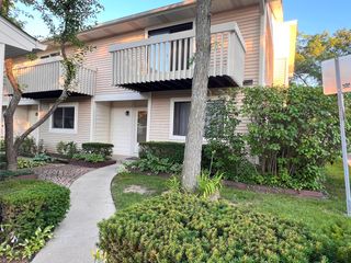 119 Saratoga Court 119, Vernon Hills, IL 60061