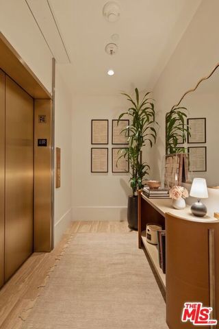 8420 W Sunset Boulevard 107, West Hollywood, CA 90069