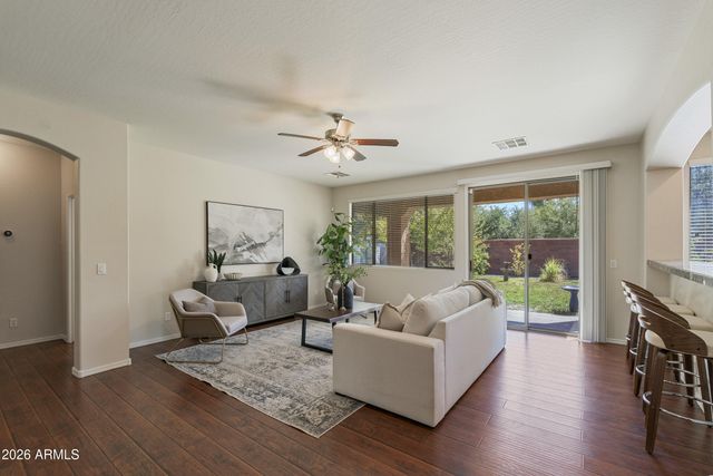 2989 S FISHER Lane, Gilbert, AZ 85295