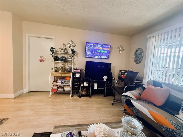 3823 South Maryland Parkway N9, Las Vegas, NV 89119