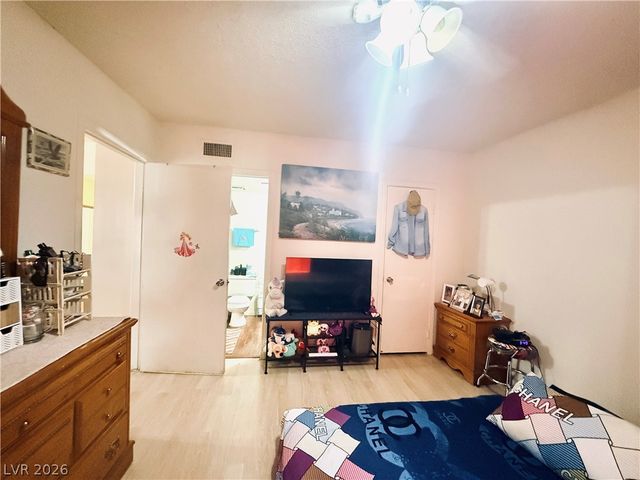 3823 South Maryland Parkway N9, Las Vegas, NV 89119