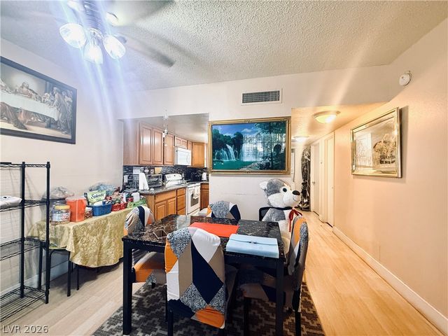 3823 South Maryland Parkway N9, Las Vegas, NV 89119