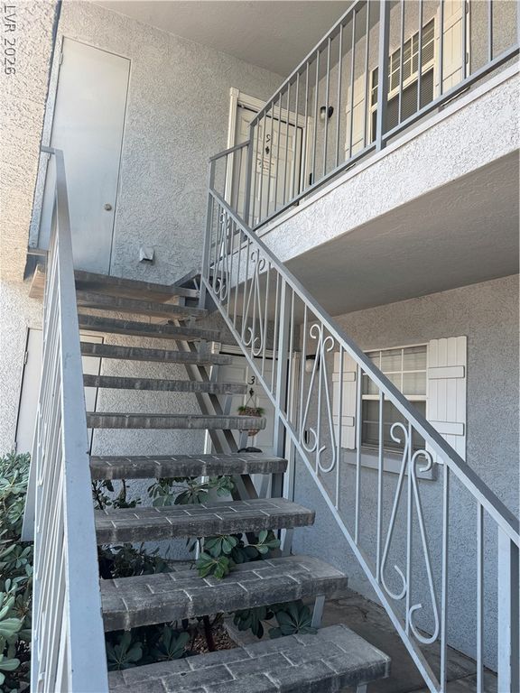 3823 South Maryland Parkway N9, Las Vegas, NV 89119 — photo 3