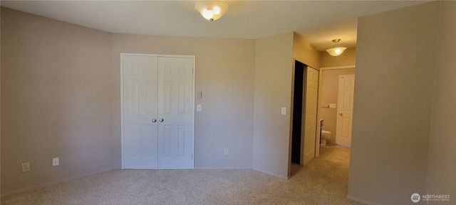 31605 8th Place SW, Federal Way, WA 98023