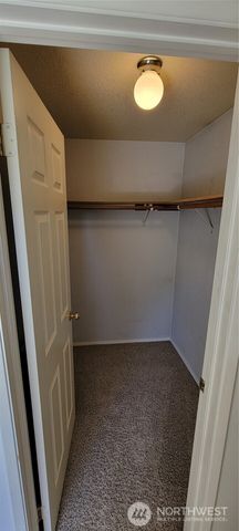 31605 8th Place SW, Federal Way, WA 98023