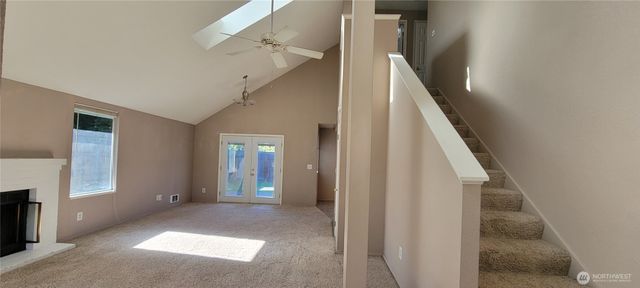 31605 8th Place SW, Federal Way, WA 98023