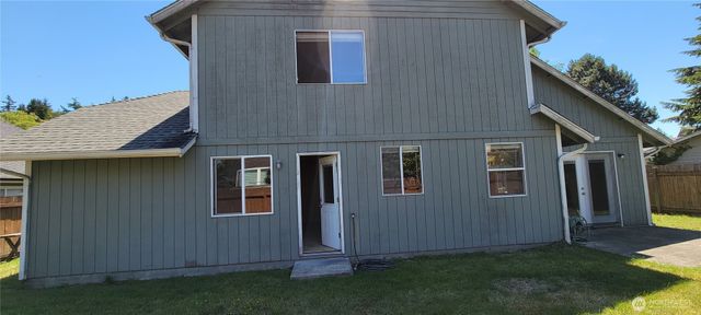 31605 8th Place SW, Federal Way, WA 98023
