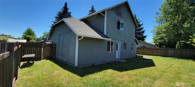 31605 8th Place SW, Federal Way, WA 98023