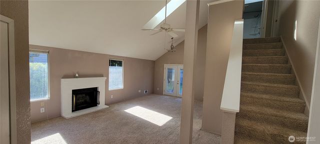 31605 8th Place SW, Federal Way, WA 98023