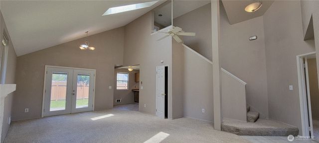 31605 8th Place SW, Federal Way, WA 98023