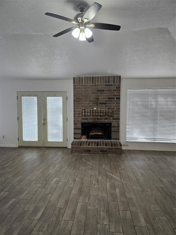 7611 Seminole Street, Baytown, TX 77521