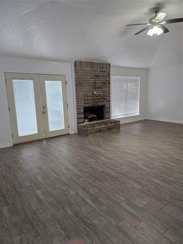 7611 Seminole Street, Baytown, TX 77521