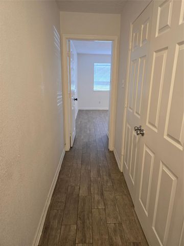 7611 Seminole Street, Baytown, TX 77521