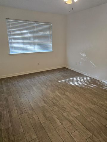 7611 Seminole Street, Baytown, TX 77521