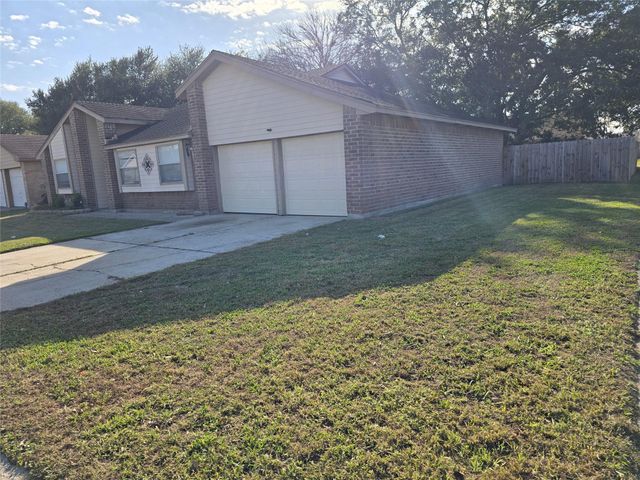 7611 Seminole Street, Baytown, TX 77521